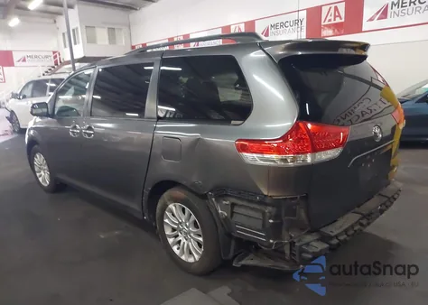 2014 Toyota Sienna Xle V6 8 Passenger from USA, damaged, VIN 5TDYK3DC5ES469401